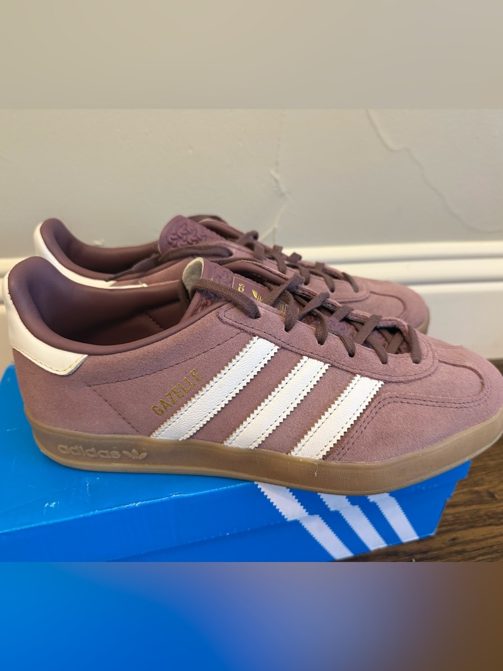Adidas Women's Gazelle Sneakers in ‘Shadow Fig’ dusty mauve/purple - Like New - Picture 2 of 5